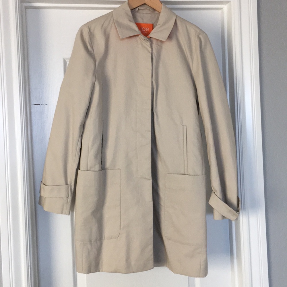 *BRAND NEW* JOE Fresh trench coat.